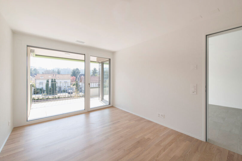 Neubau Mehrfamilienhaus in Muttenz - Aussicht aus einem Zimmer